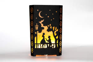 Read more about the article Czarny lampion wycięty na ploterze Brother